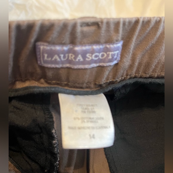 Laura Scott Size 14 capri pants brown with button ankle - Picture 4 of 9